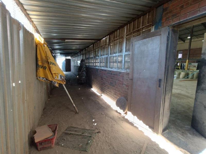 To Let Commercial Property for Rent in Robertville Gauteng