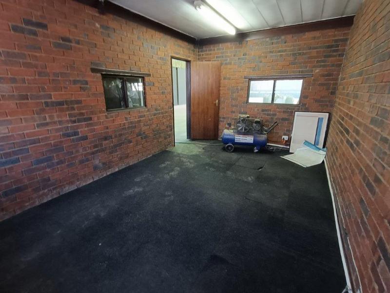 To Let Commercial Property for Rent in Robertville Gauteng