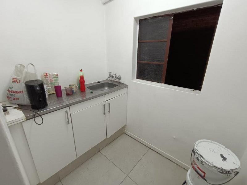 To Let Commercial Property for Rent in Robertville Gauteng