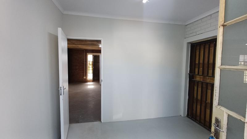 To Let Commercial Property for Rent in Hennopspark Gauteng