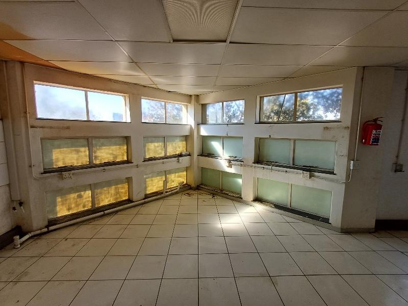 To Let Commercial Property for Rent in Rooihuiskraal Gauteng