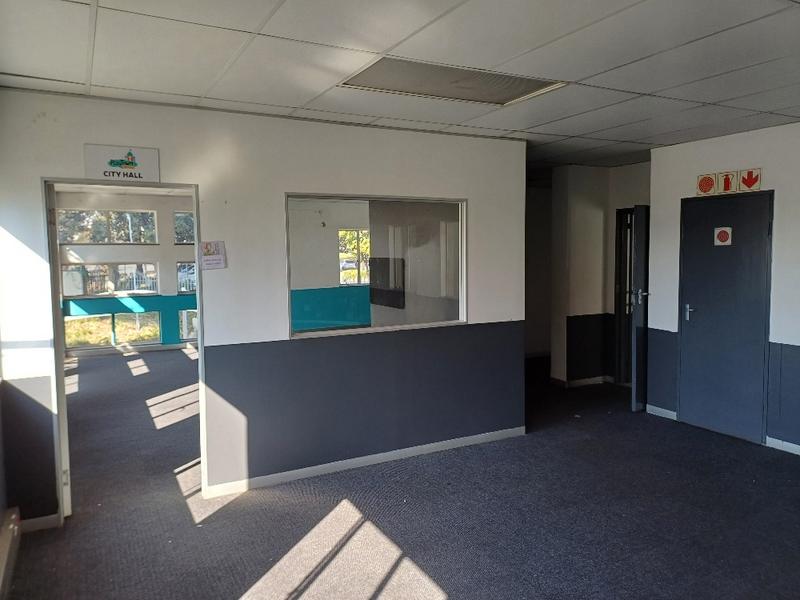 To Let Commercial Property for Rent in Rooihuiskraal Gauteng