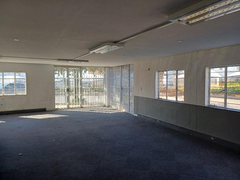 To Let Commercial Property for Rent in Rooihuiskraal Gauteng
