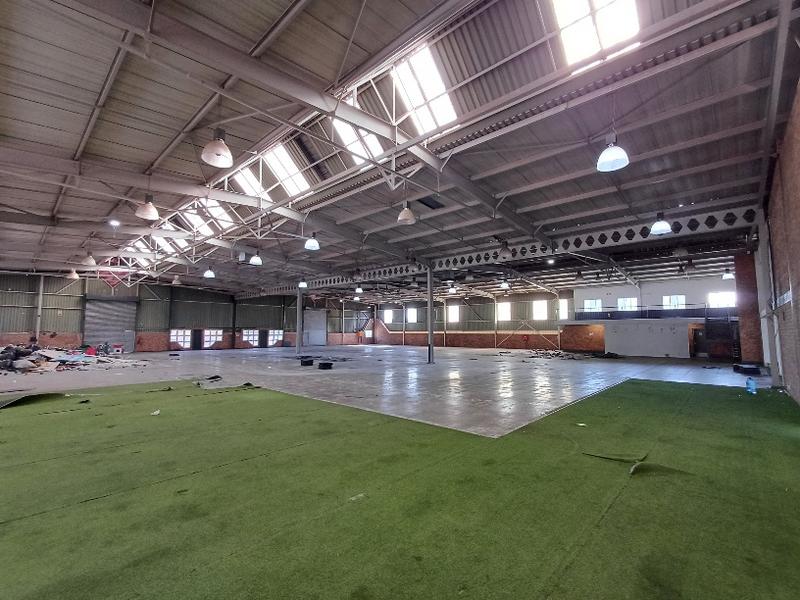To Let Commercial Property for Rent in Rooihuiskraal Gauteng