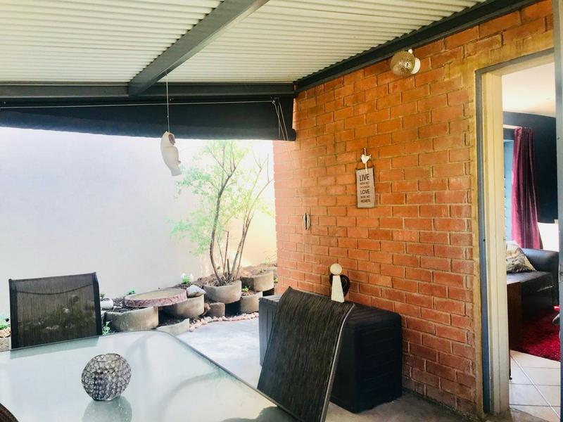 To Let 1 Bedroom Property for Rent in Darrenwood Gauteng