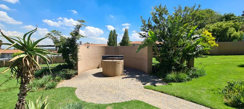 To Let 1 Bedroom Property for Rent in Radiokop Gauteng