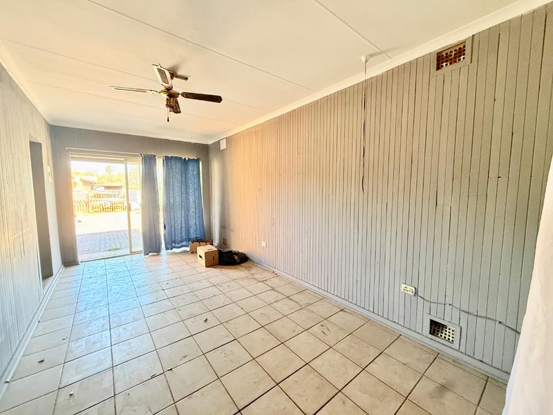 3 Bedroom Property for Sale in Vanderbijlpark CW 5 Gauteng