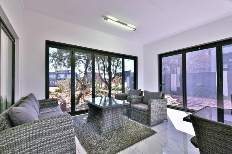 5 Bedroom Property for Sale in Eikenhof Gauteng