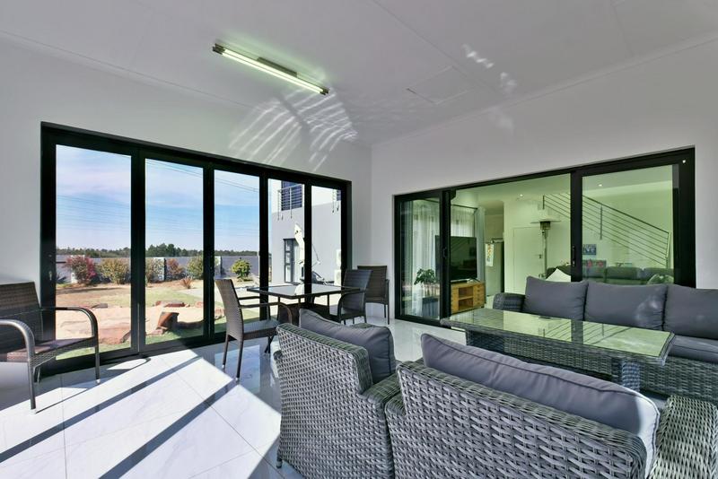 5 Bedroom Property for Sale in Eikenhof Gauteng
