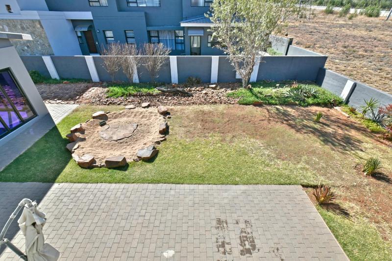 5 Bedroom Property for Sale in Eikenhof Gauteng