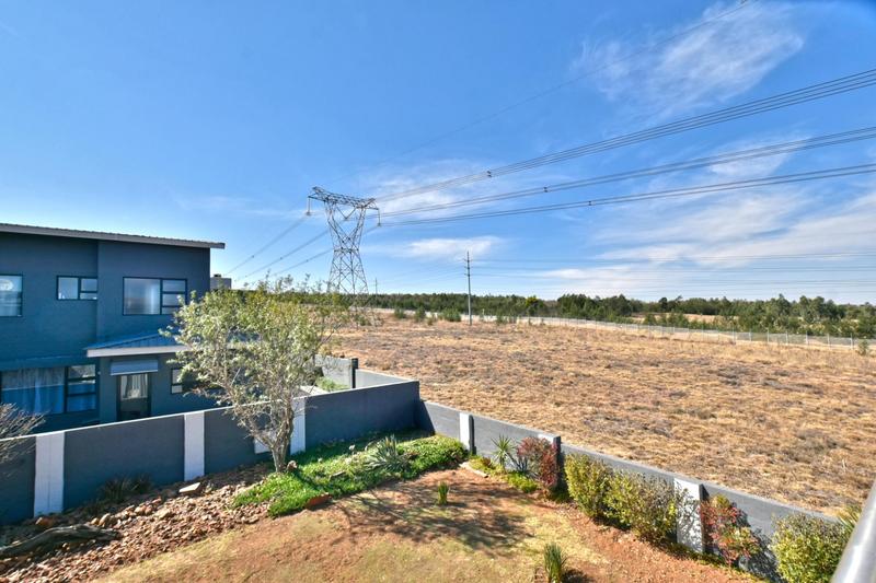 5 Bedroom Property for Sale in Eikenhof Gauteng