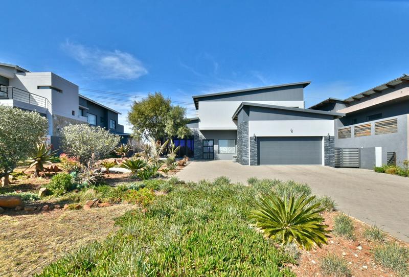 5 Bedroom Property for Sale in Eikenhof Gauteng