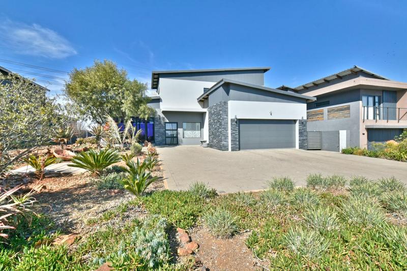 5 Bedroom Property for Sale in Eikenhof Gauteng