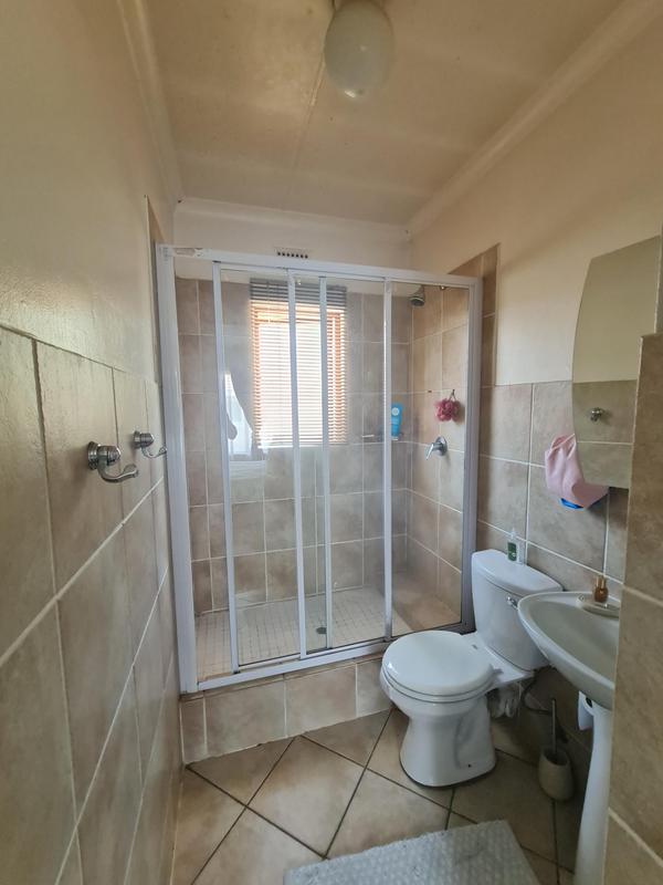 To Let 2 Bedroom Property for Rent in Paulshof Gauteng