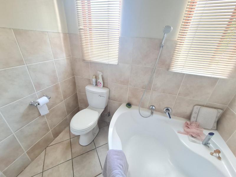 To Let 2 Bedroom Property for Rent in Paulshof Gauteng