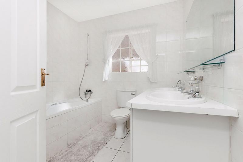2 Bedroom Property for Sale in Northgate Gauteng