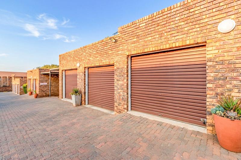 2 Bedroom Property for Sale in Northgate Gauteng