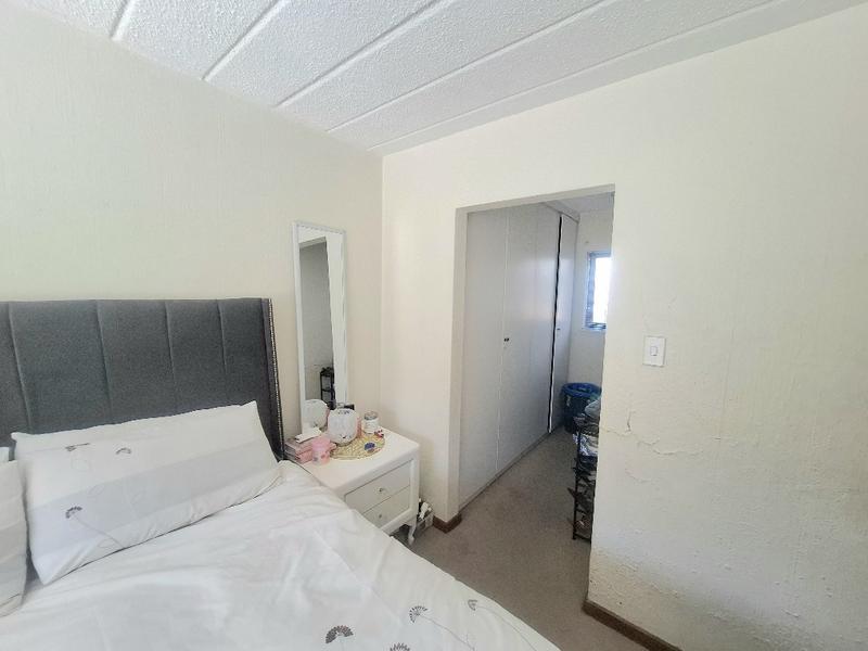 To Let 1 Bedroom Property for Rent in Morningside Gauteng