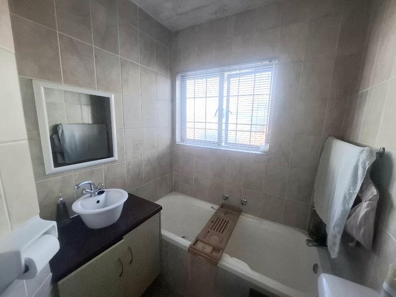 To Let 1 Bedroom Property for Rent in Morningside Gauteng
