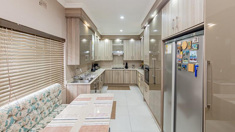 4 Bedroom Property for Sale in Crosby Gauteng