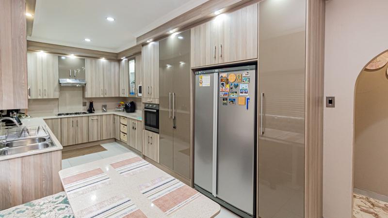 4 Bedroom Property for Sale in Crosby Gauteng