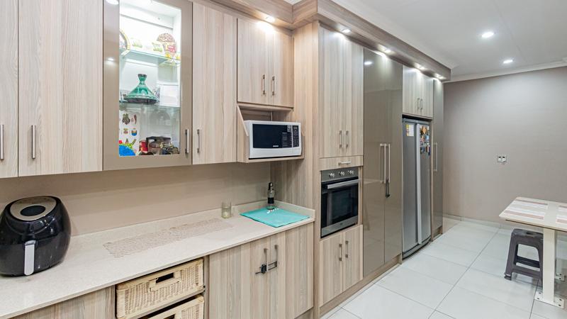 4 Bedroom Property for Sale in Crosby Gauteng