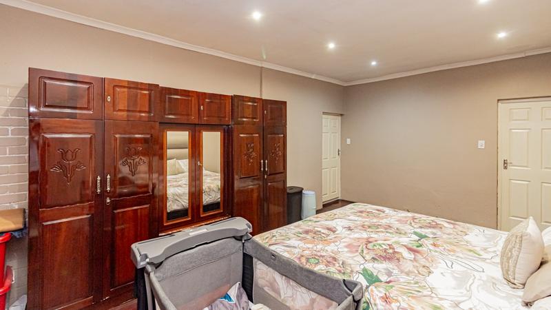 4 Bedroom Property for Sale in Crosby Gauteng