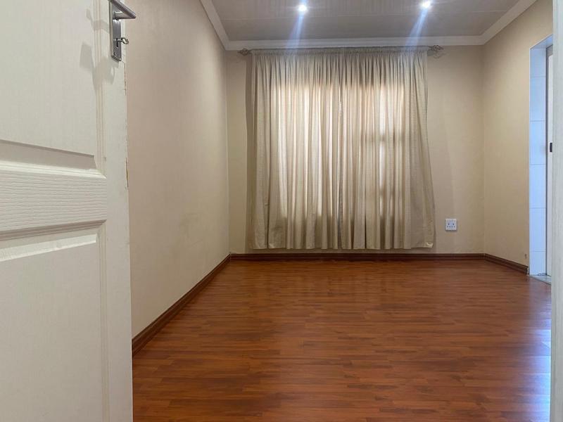 4 Bedroom Property for Sale in Crosby Gauteng