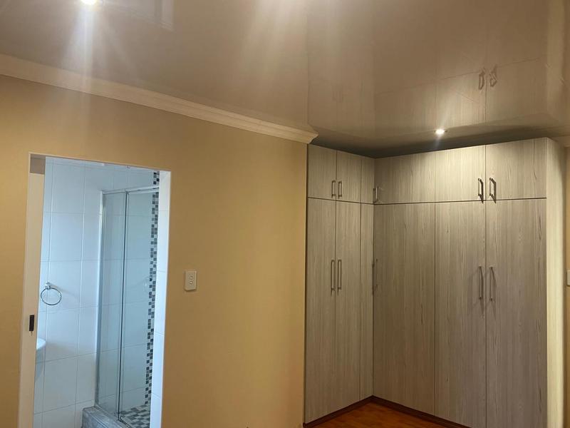 4 Bedroom Property for Sale in Crosby Gauteng