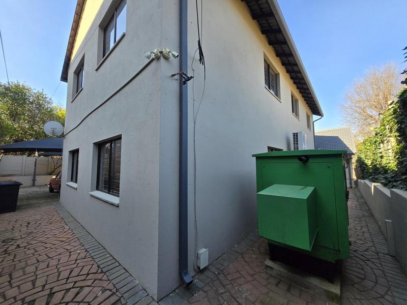 To Let Commercial Property for Rent in Weltevreden Park Gauteng
