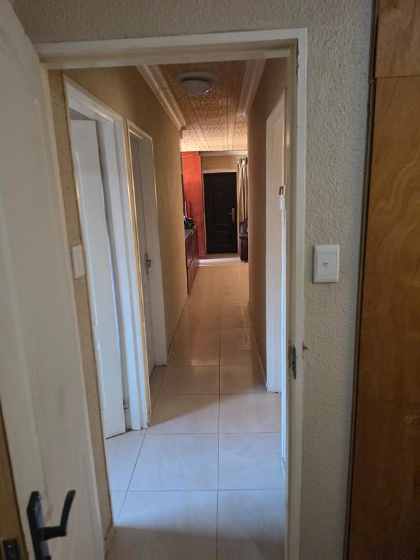 3 Bedroom Property for Sale in Ormonde Gauteng
