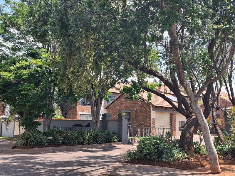 To Let 2 Bedroom Property for Rent in Mooikloof Ridge Gauteng
