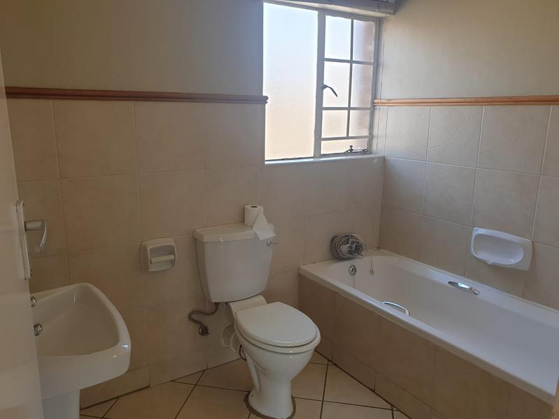2 Bedroom Property for Sale in Moreleta Park Gauteng