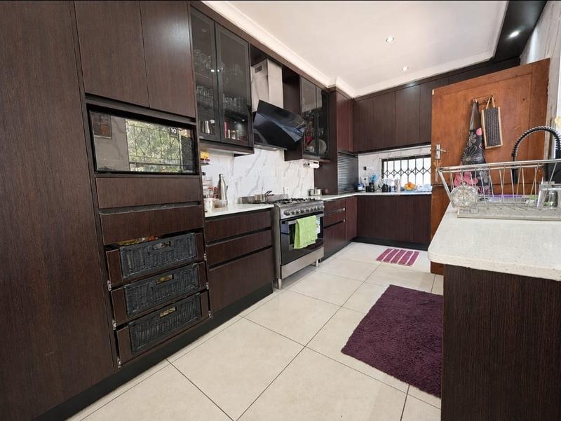 4 Bedroom Property for Sale in Brackenhurst Gauteng
