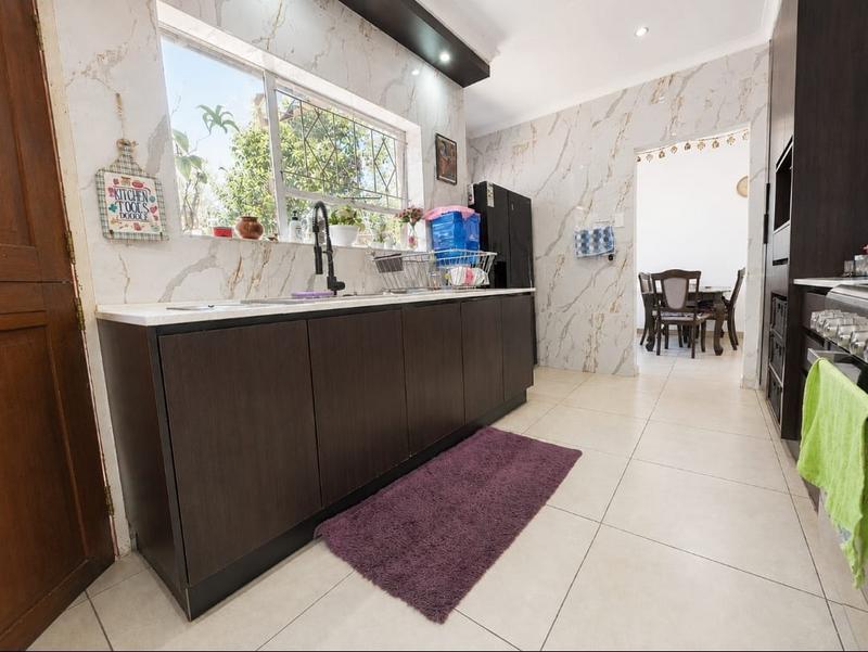 4 Bedroom Property for Sale in Brackenhurst Gauteng