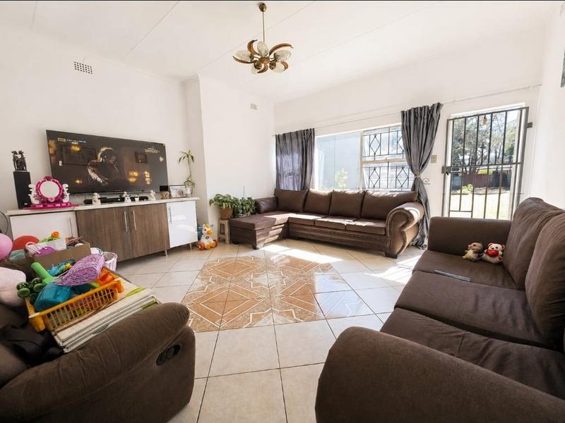 4 Bedroom Property for Sale in Brackenhurst Gauteng