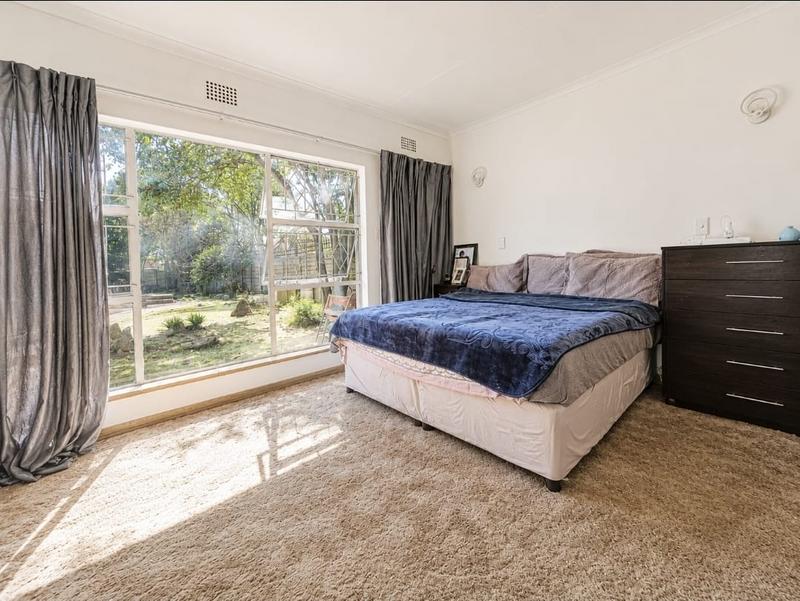 4 Bedroom Property for Sale in Brackenhurst Gauteng