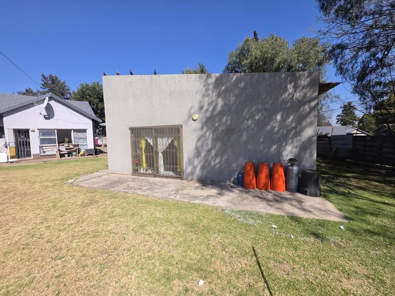 4 Bedroom Property for Sale in Brackenhurst Gauteng