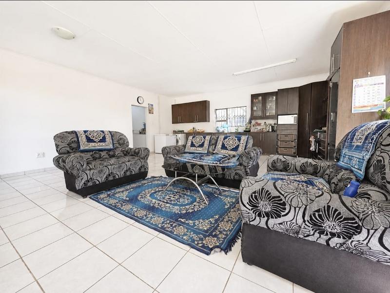 4 Bedroom Property for Sale in Brackenhurst Gauteng