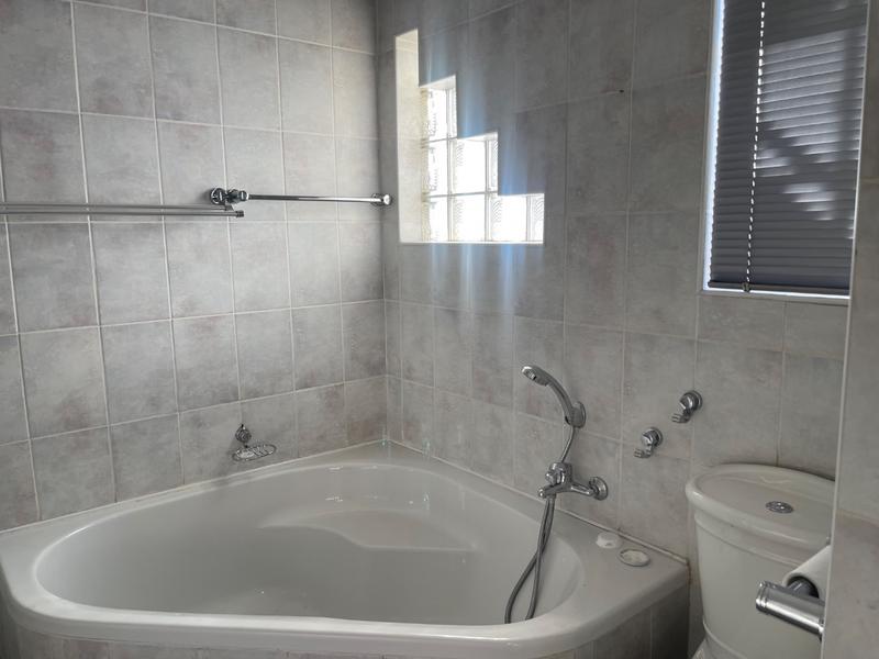 3 Bedroom Property for Sale in Vanderbijlpark SW 5 Gauteng