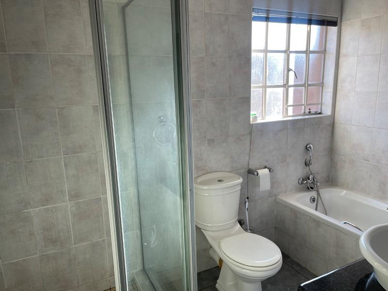 3 Bedroom Property for Sale in Vanderbijlpark SW 5 Gauteng