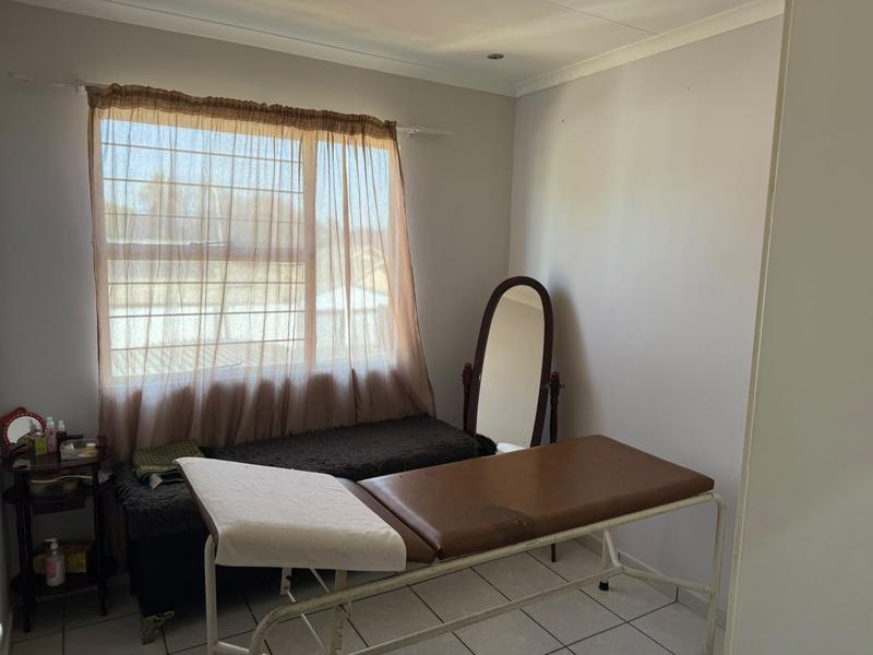 To Let 3 Bedroom Property for Rent in Eldoraigne Gauteng
