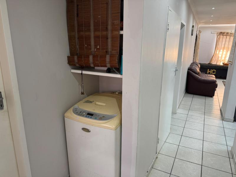 3 Bedroom Property for Sale in Eldoraigne Gauteng