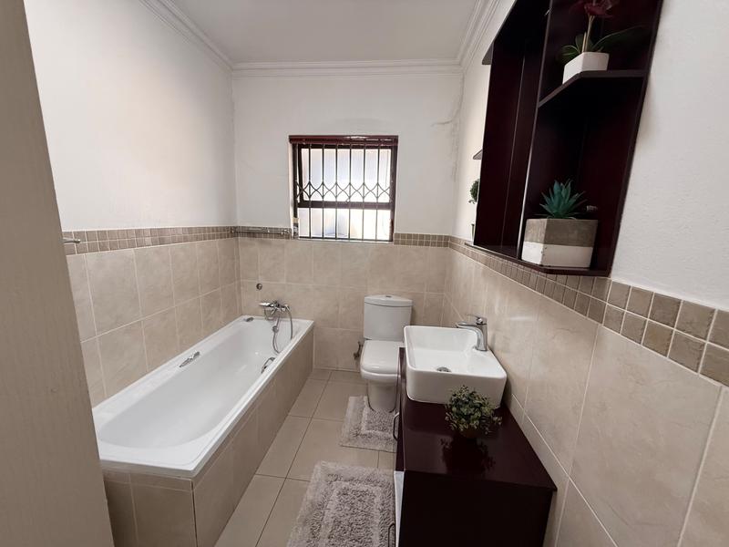 3 Bedroom Property for Sale in Barbeque Downs Gauteng