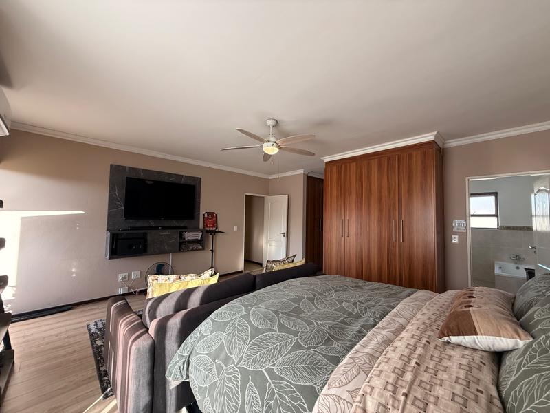 3 Bedroom Property for Sale in Barbeque Downs Gauteng