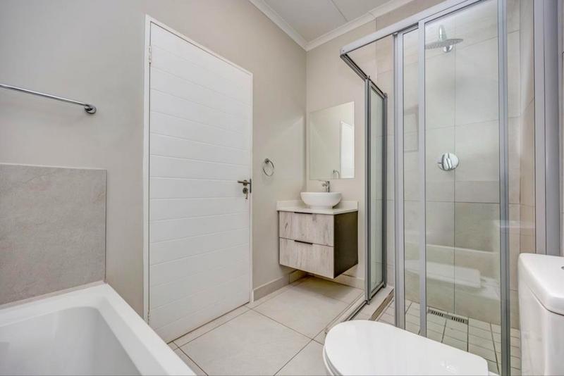 2 Bedroom Property for Sale in Carlswald Gauteng