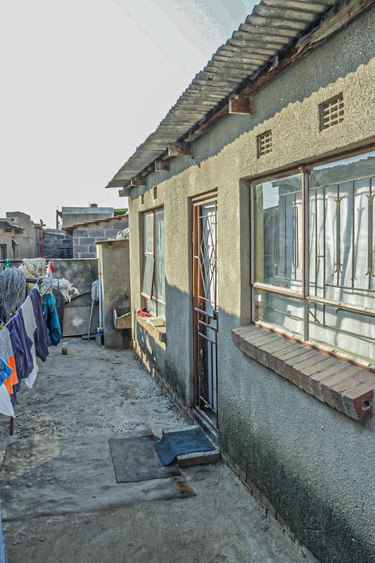 2 Bedroom Property for Sale in Tembisa Gauteng
