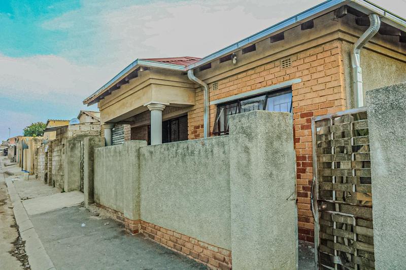 2 Bedroom Property for Sale in Tembisa Gauteng