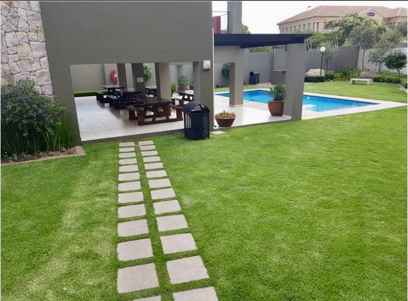 To Let 1 Bedroom Property for Rent in Sunninghill Gauteng