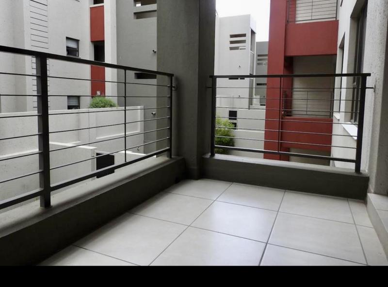 To Let 1 Bedroom Property for Rent in Sunninghill Gauteng